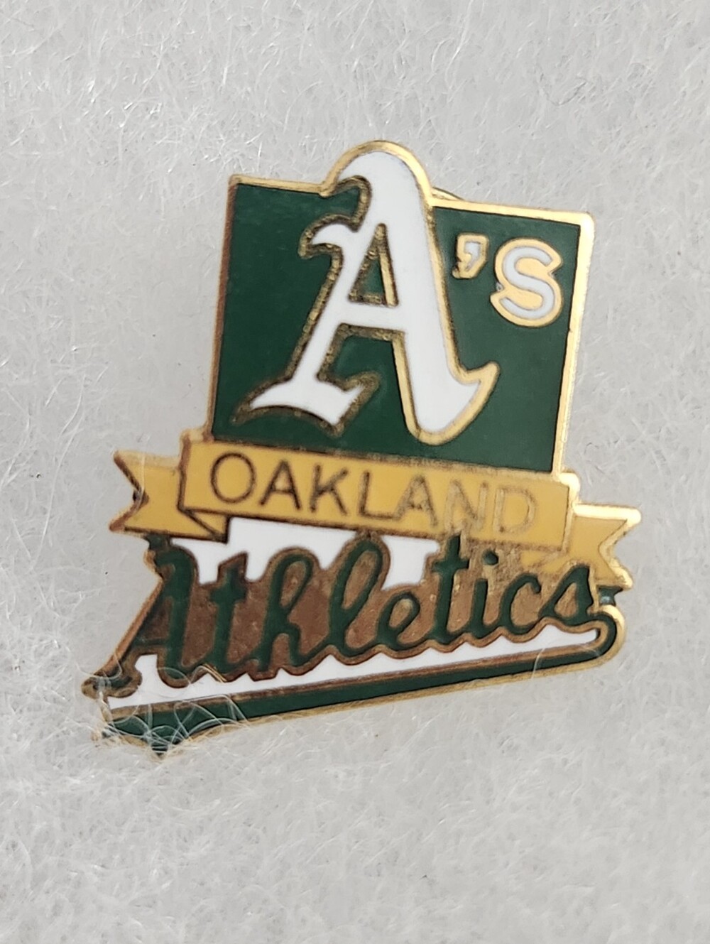 Vtg 1988 MLB Oakland "A's" Athletics Pin Set Of 2